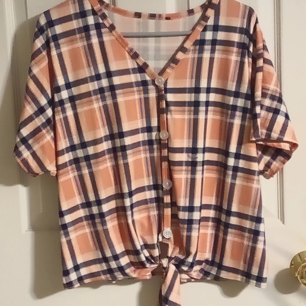 Navy and pink plaid crop